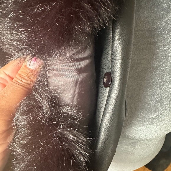 Azalea Wang Gisele Faux Leather & Faux Fur Trim Black Jacket Sz L - Picture 7 of 16